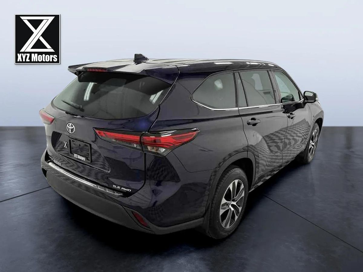 Sold 2021 Toyota Highlander XLE in Grand Rapids